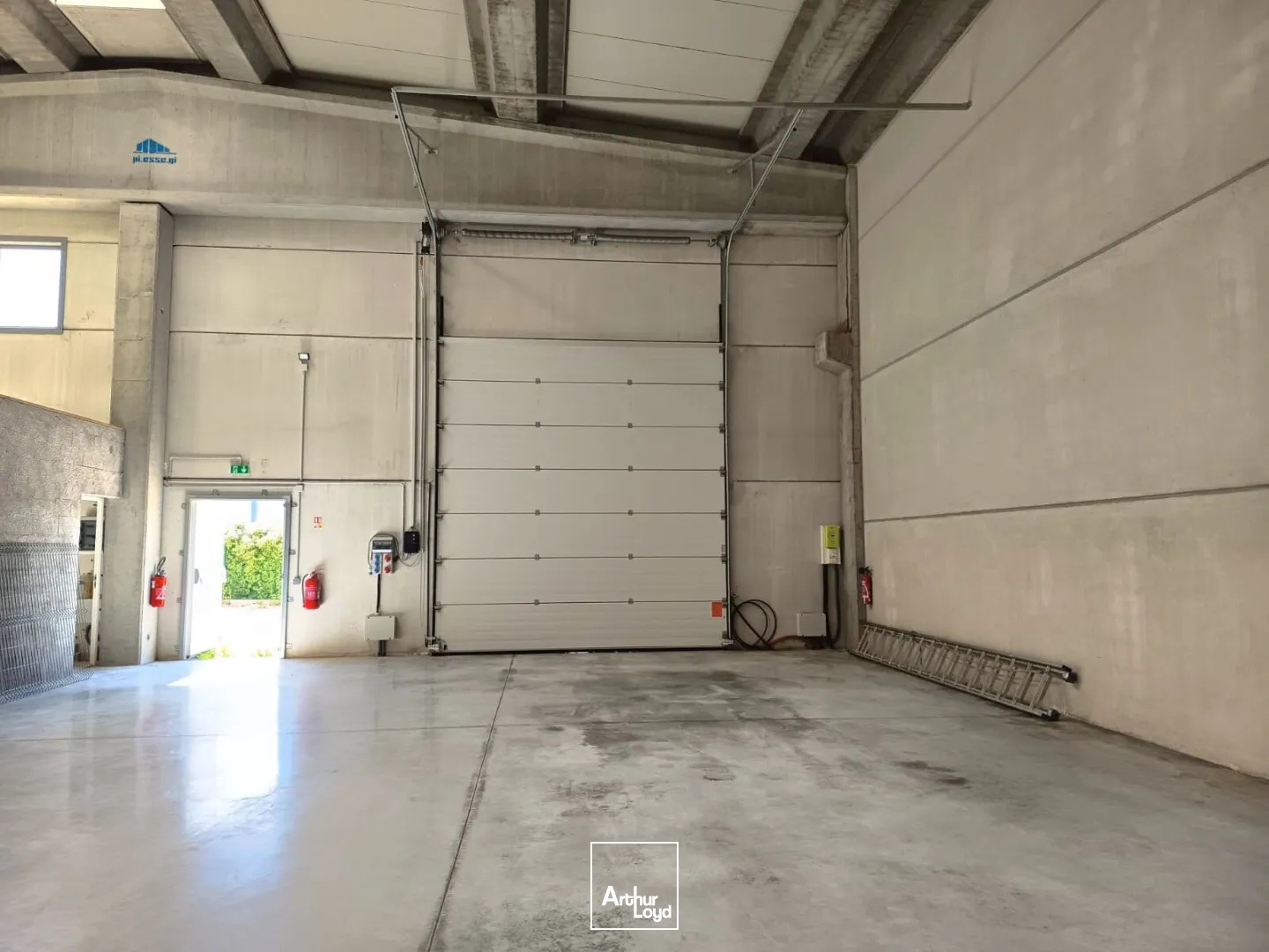 Locaux d'activité & Entrepôts - Location - SIGNES - 83870 - 1166-1166 - 7762343