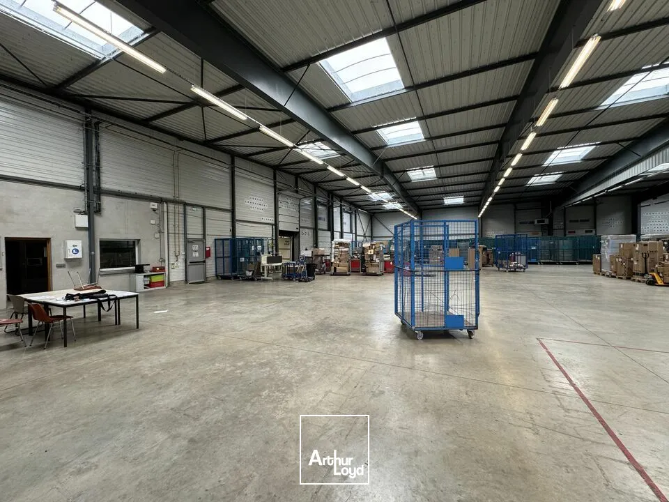 Locaux d'activité & Entrepôts - Location - PARCAY-MESLAY - 37210 - 2322-2322 - 7762443