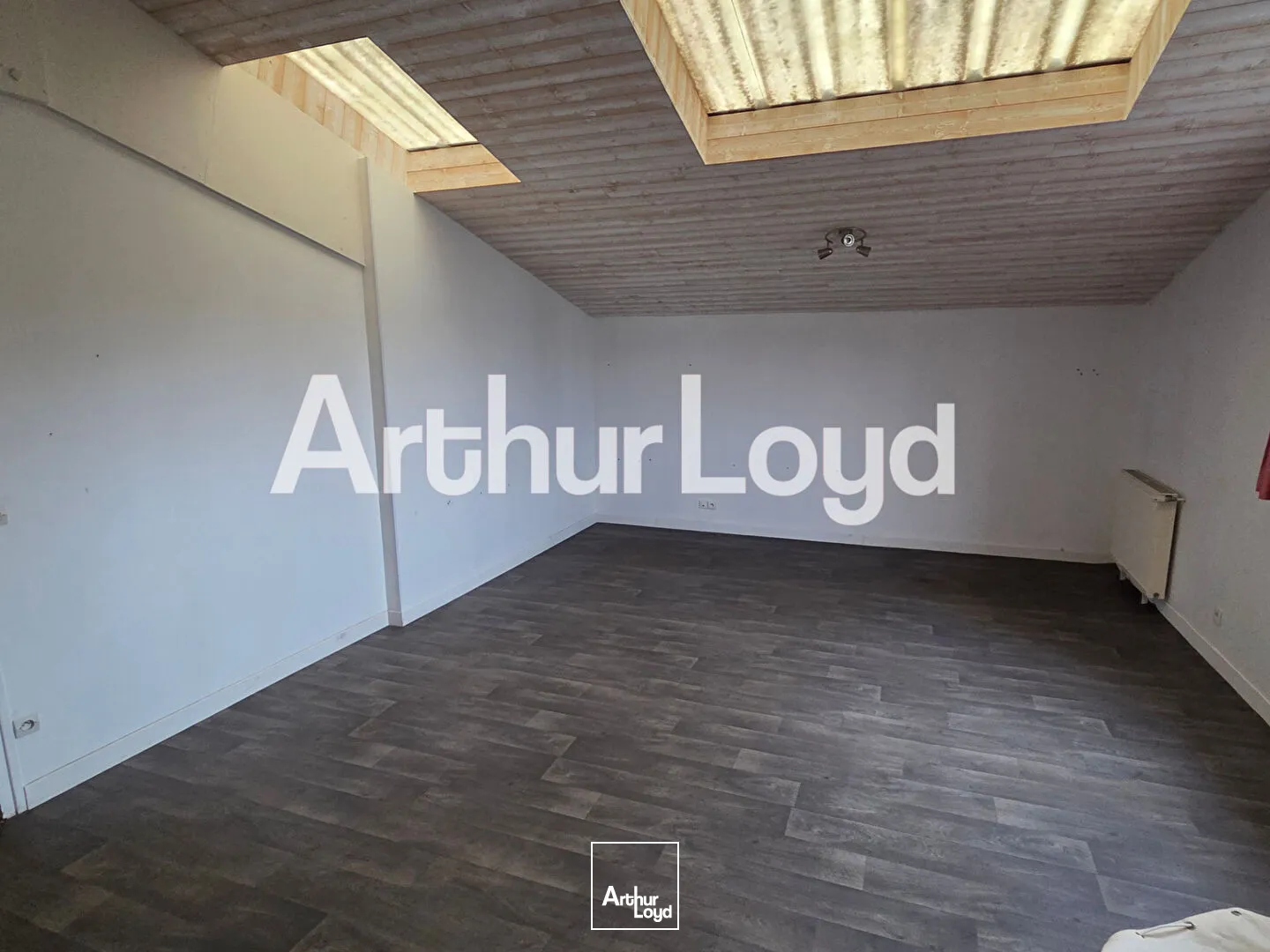 Locaux d'activité & Entrepôts - Location - COLOMBELLES - 14460 - 220-220 - 7762466