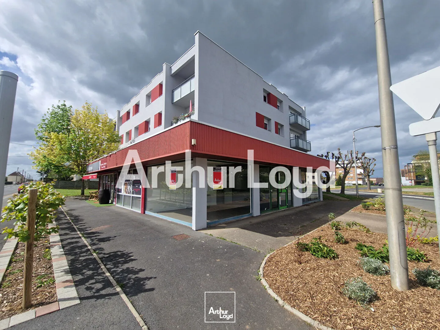 Locaux commerciaux - Location - MEZIDON VALLEE D AUGE - 14270 - 55-55 - 7762473