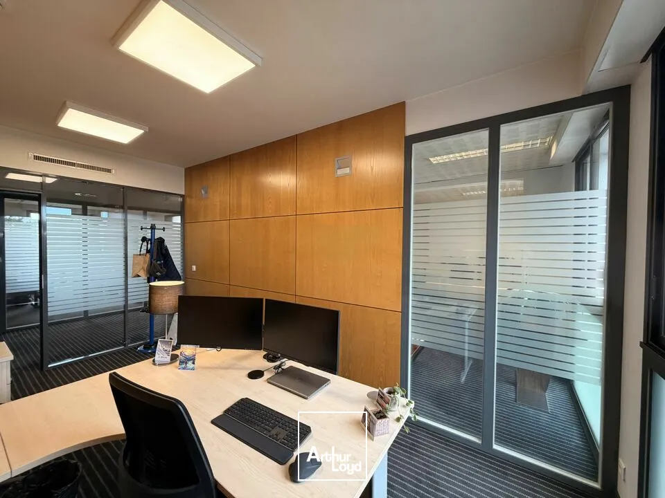 Locaux d'activité & Entrepôts - Location - POITIERS - 86000 - 763-763 - 7762753
