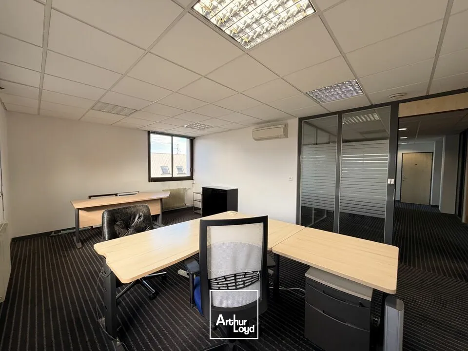 Locaux d'activité & Entrepôts - Location - POITIERS - 86000 - 763-763 - 7762757