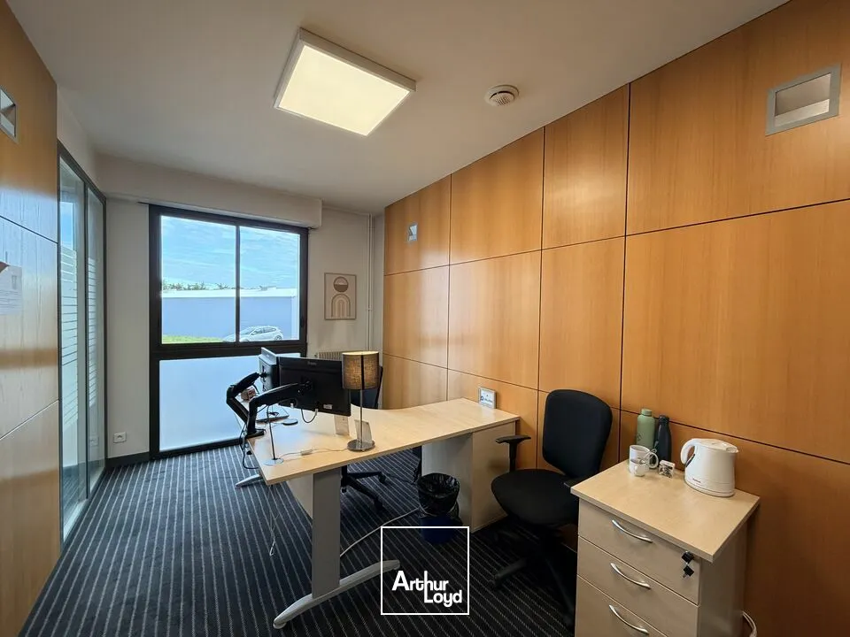 Locaux d'activité & Entrepôts - Vente - POITIERS - 86000 - 763-763 - 7762762