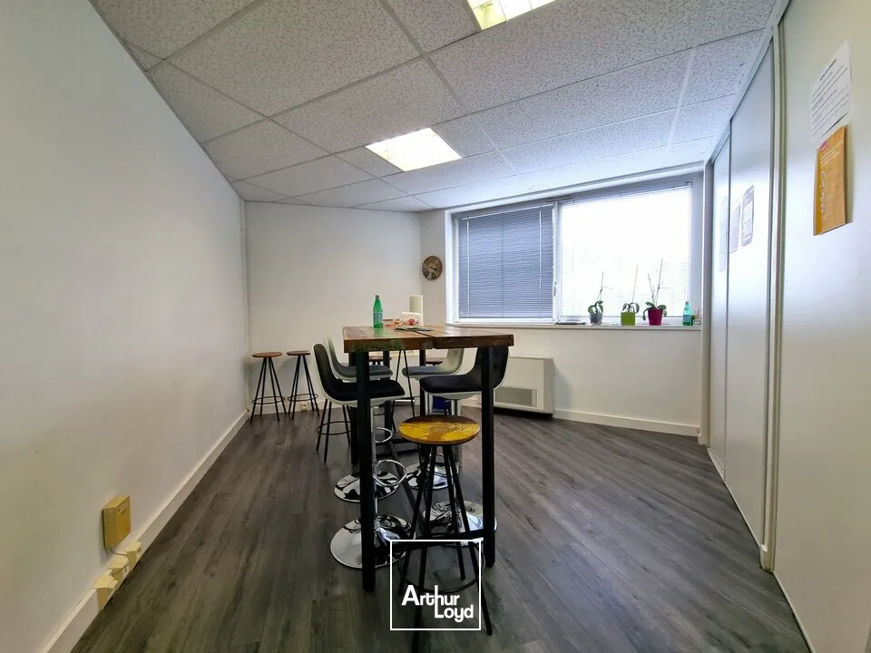 Bureaux - Vente - CHASSENEUIL DU POITOU - 86360 - 139-139 - 7762788