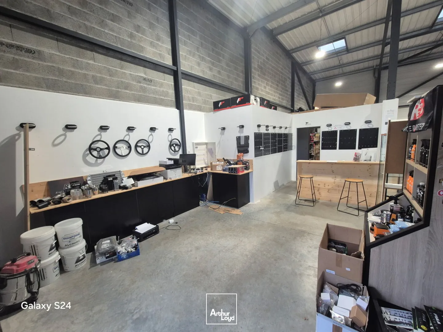 Locaux d'activité & Entrepôts - Location - SAINT BREVIN LES PINS - 44250 - 165-165 - 7763057