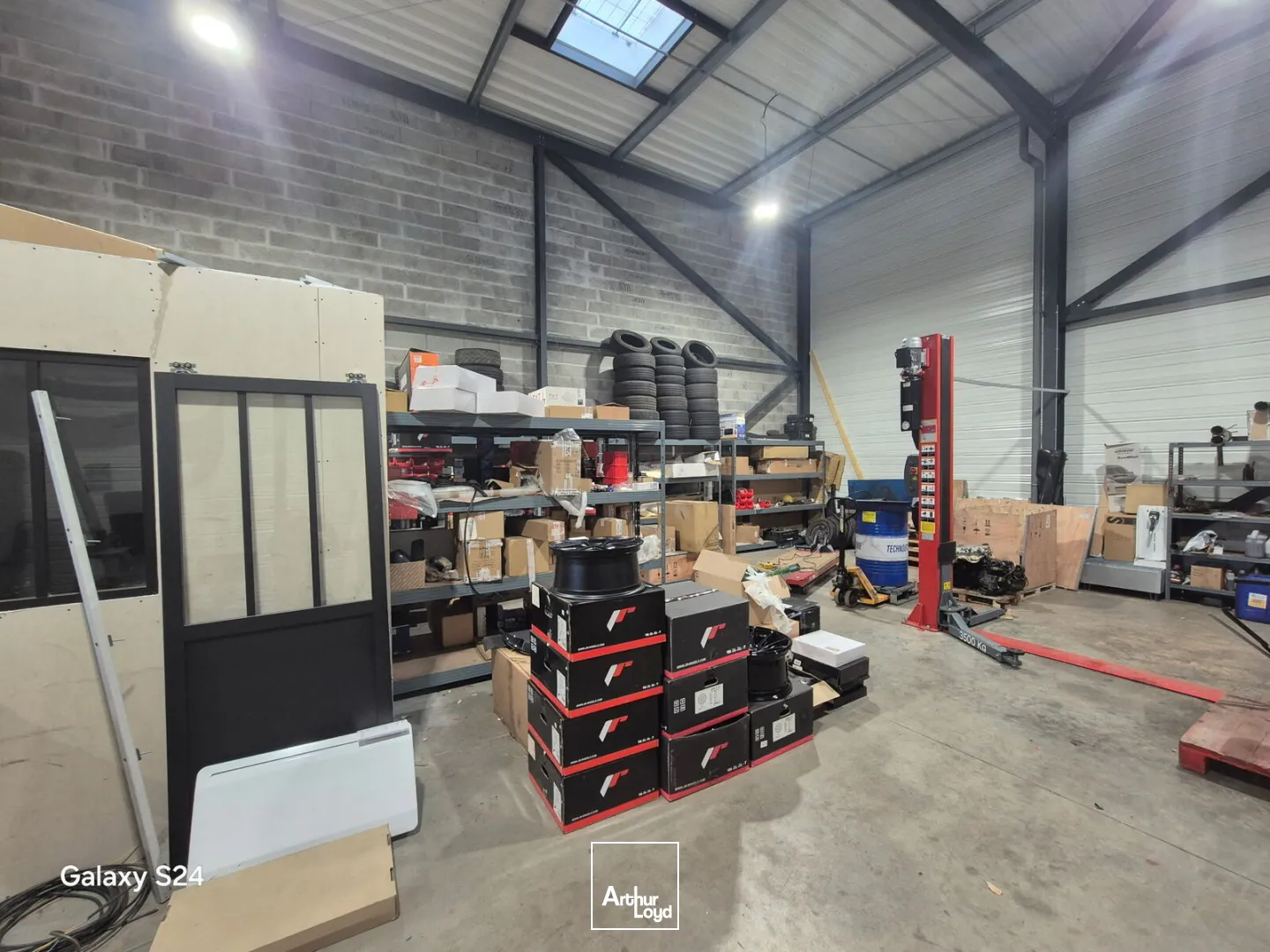 Locaux d'activité & Entrepôts - Location - SAINT BREVIN LES PINS - 44250 - 165-165 - 7763058