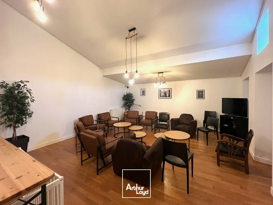 Locaux commerciaux - Vente - CHAMPNIERS - 16430 - 220-220 - 7763120