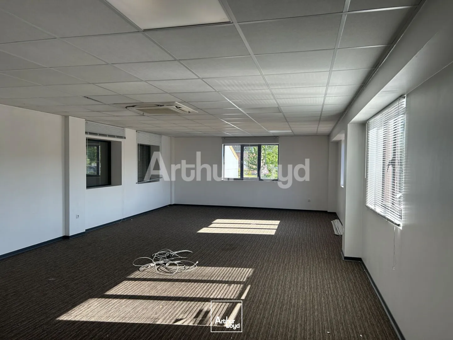 Locaux d'activité & Entrepôts - Location - ROUBAIX - 59100 - 1275-1275 - 7763240