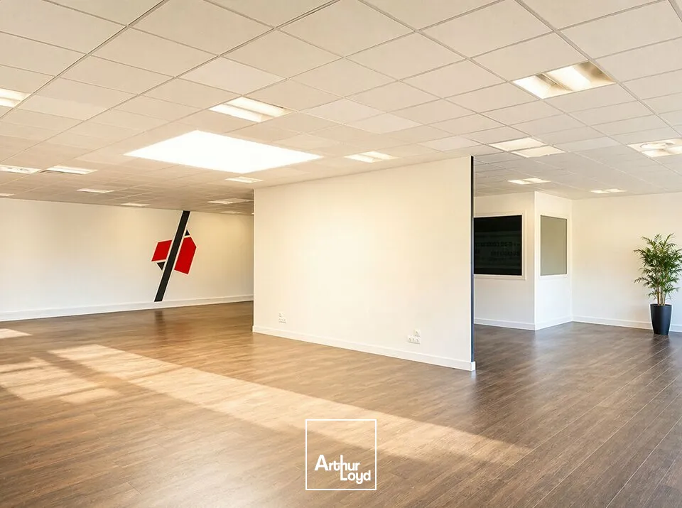 Bureaux - Location - SAINTES - 17100 - 600-600 - 7763645