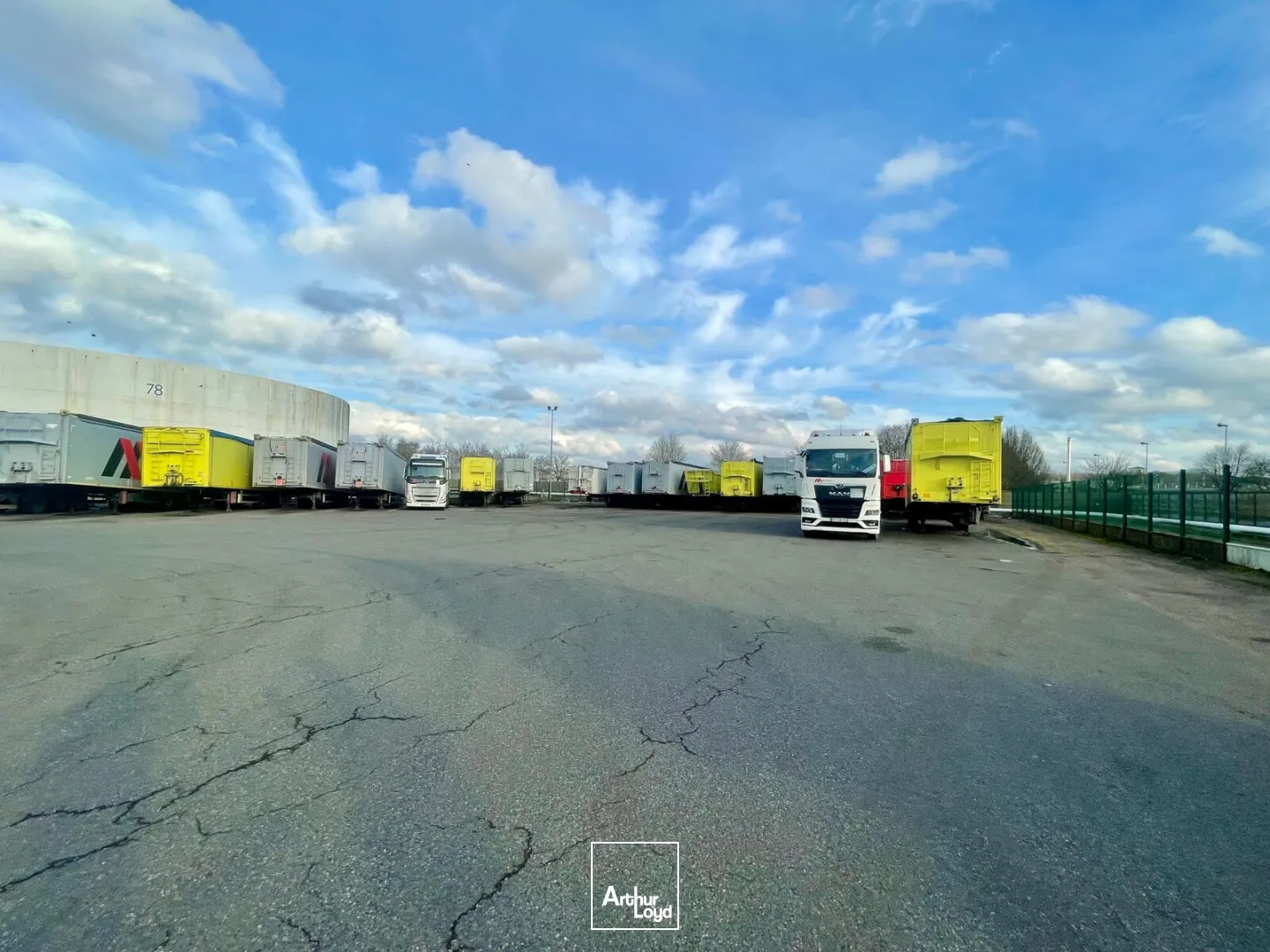 Locaux d'activité & Entrepôts - Vente - LE GRAND QUEVILLY - 76120 - 185-685 - 7763886