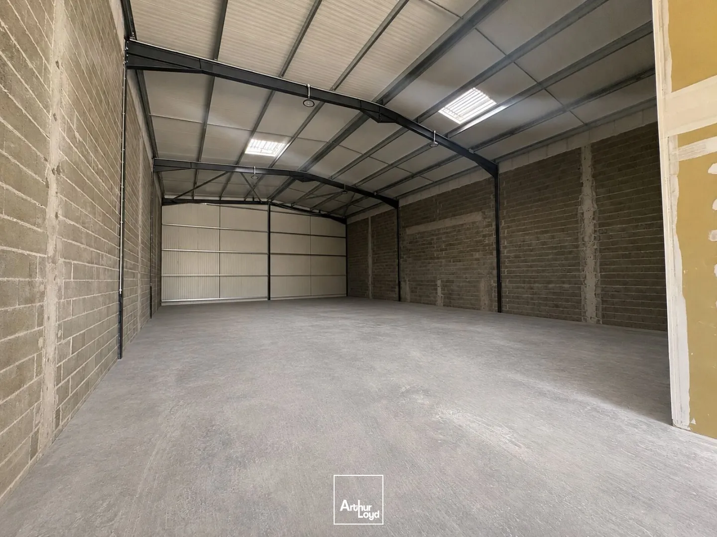 Locaux d'activité & Entrepôts - Location - SARAN - 45770 - 470.52-941.04 - 7763938