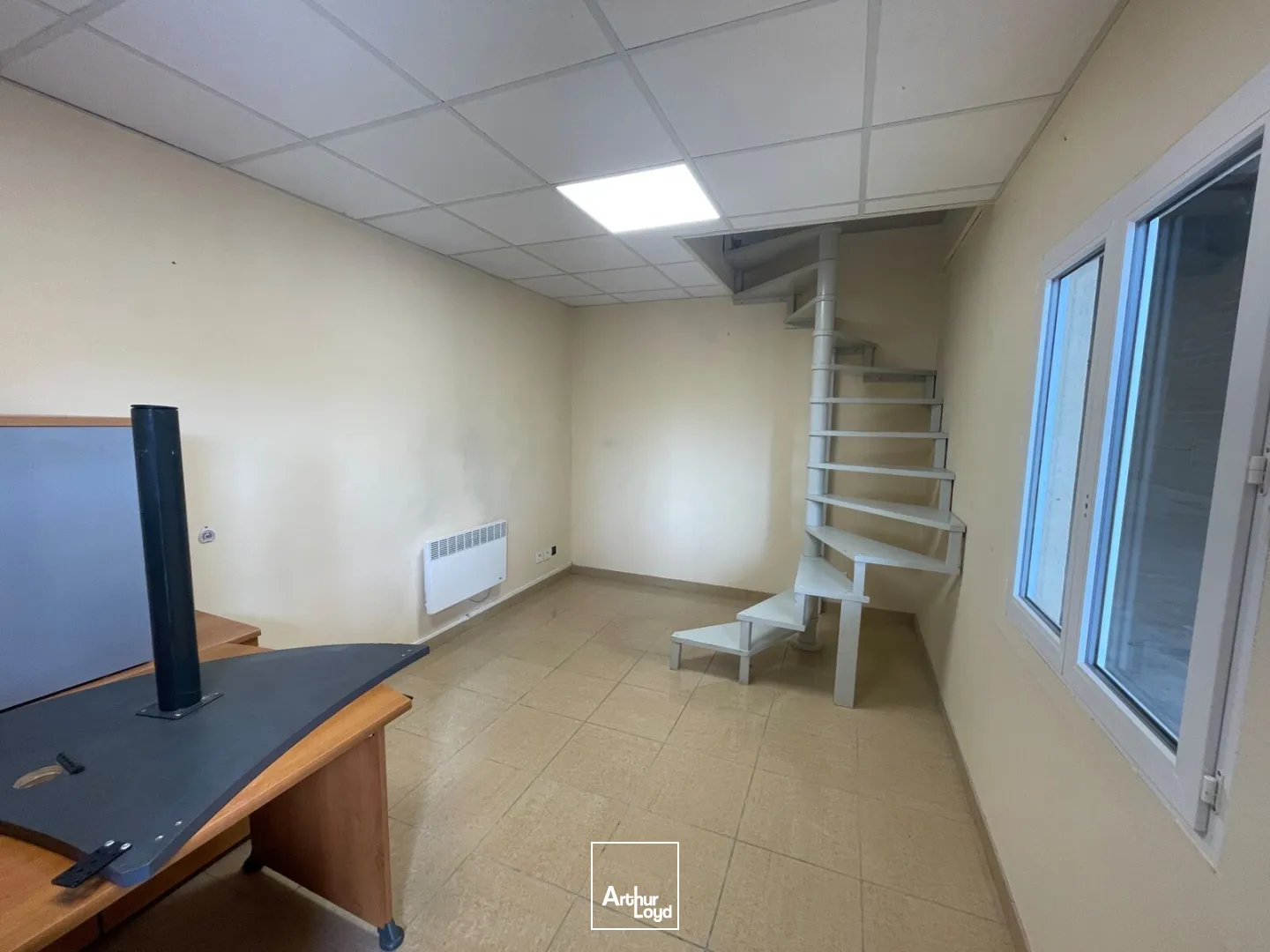 Locaux d'activité & Entrepôts - Location - GUICHAINVILLE - 27930 - 291-291 - 7764029