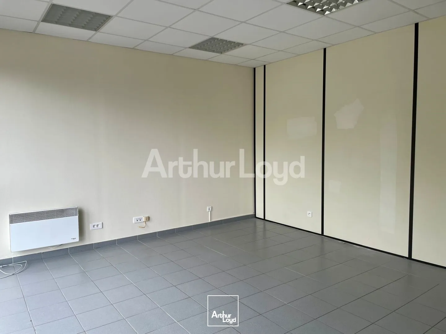 Locaux d'activité & Entrepôts - Location - COQUELLES - 62231 - 149-436 - 7764220