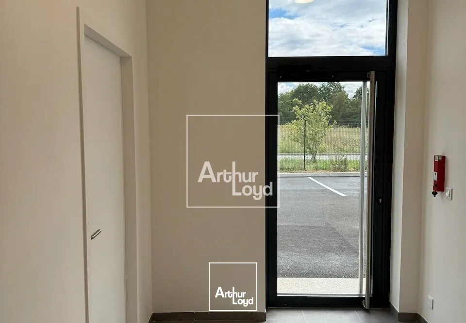 Locaux d'activité & Entrepôts - Location - SAINT PIERRE DU PERRAY - 91280 - 175-175 - 7764516