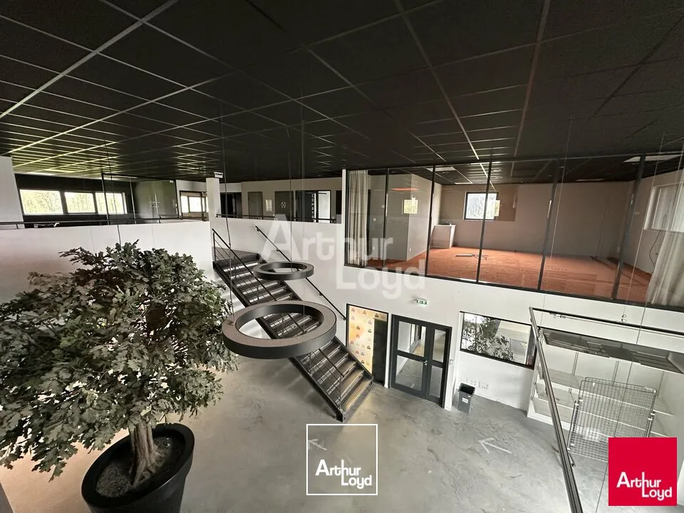 Locaux d'activité & Entrepôts - Location - NOYAL SUR VILAINE - 35530 - 580-580 - 7764588