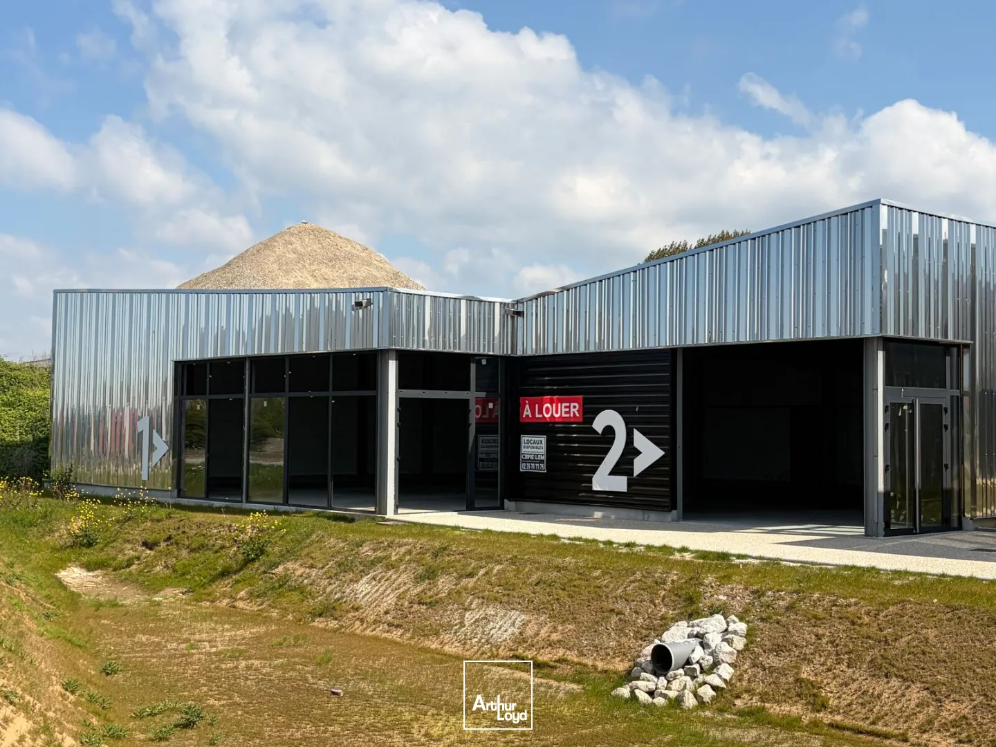 Locaux commerciaux - Location - DIEPPE - 76370 - 113.97-1624.92 - 7764822