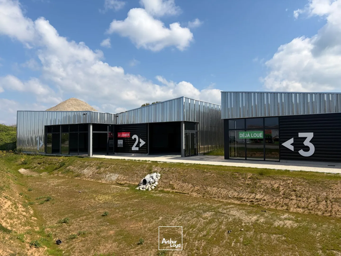 Locaux commerciaux - Location - DIEPPE - 76370 - 113.97-1624.92 - 7764817