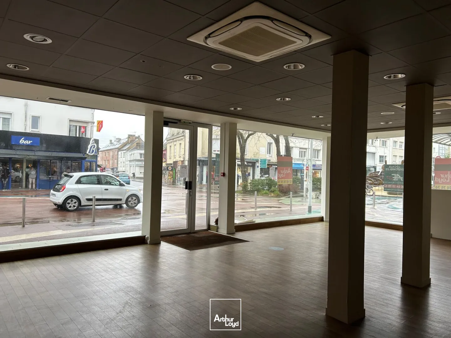 Locaux commerciaux - Location - SAINT NAZAIRE - 44600 - 119-119 - 7764940