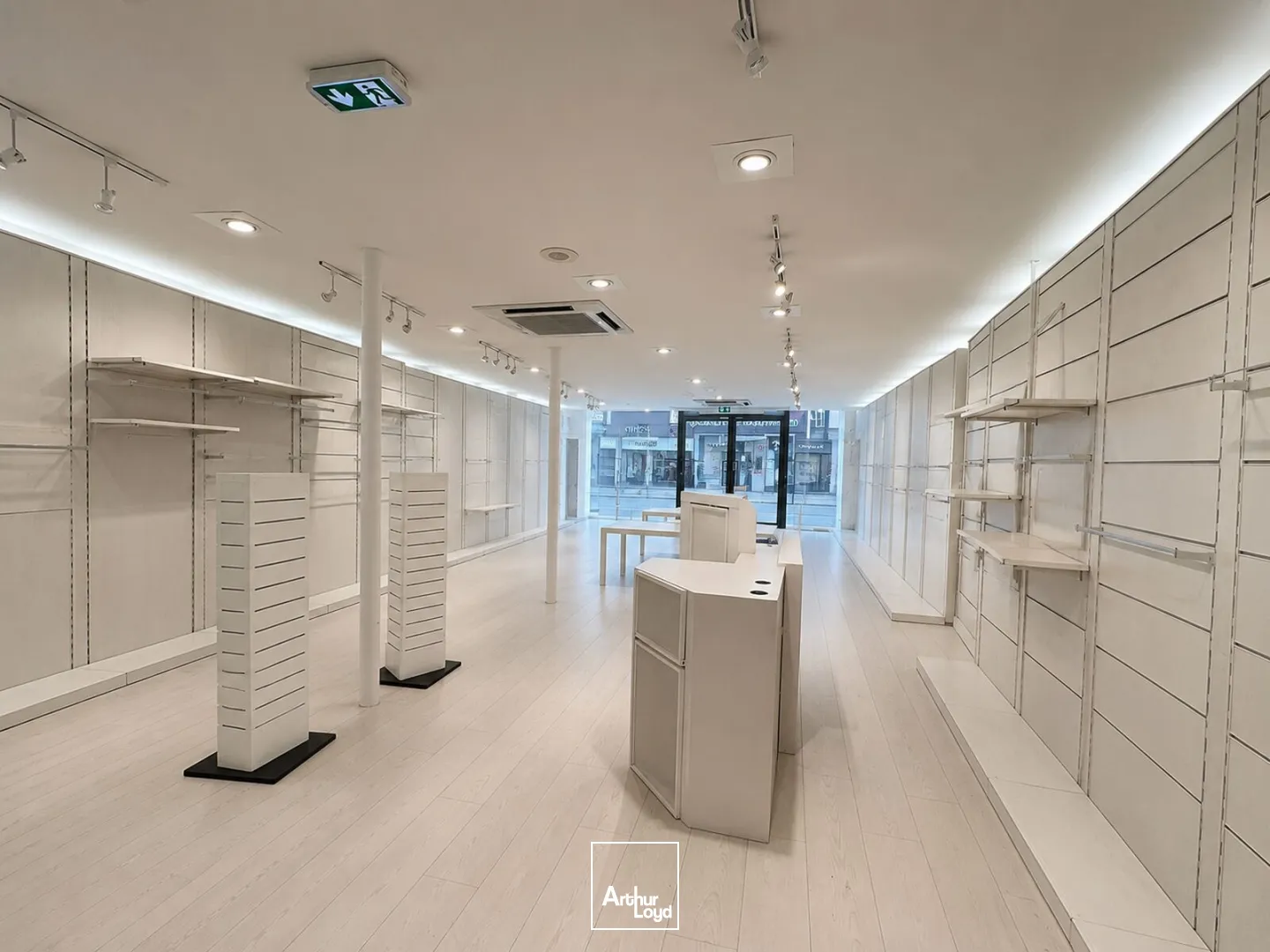 Locaux commerciaux - Location - ROANNE - 42300 - 145-145 - 7765218