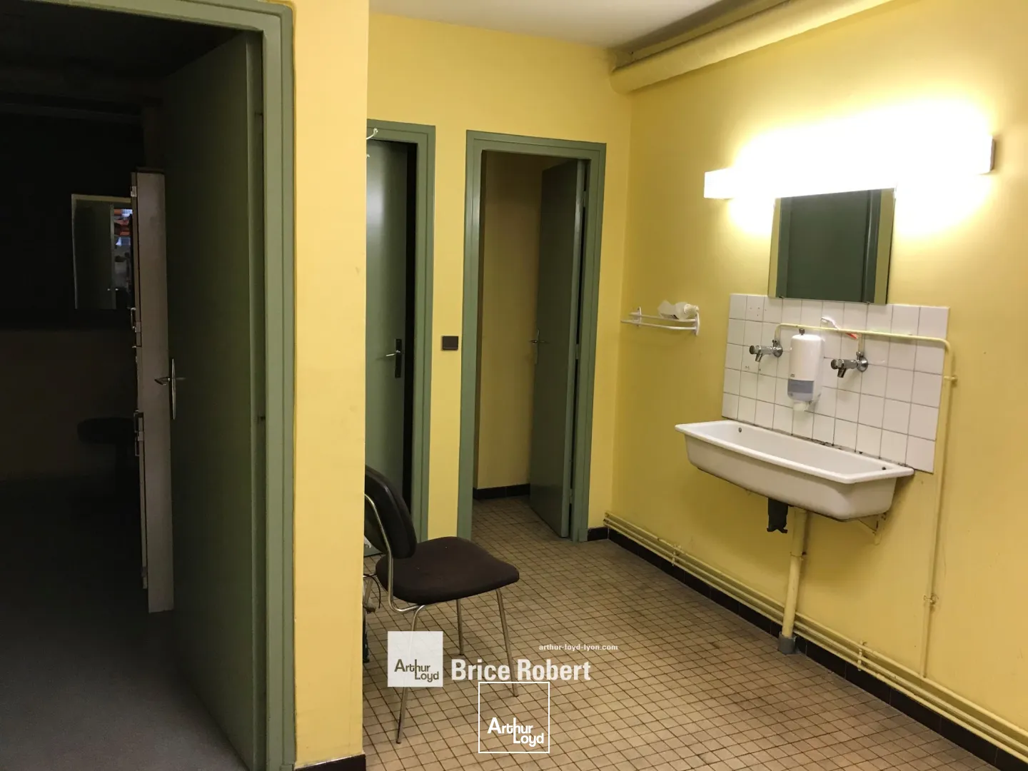 Locaux d'activité & Entrepôts - Location - GENAS - 69740 - 1630-1630 - 7765294