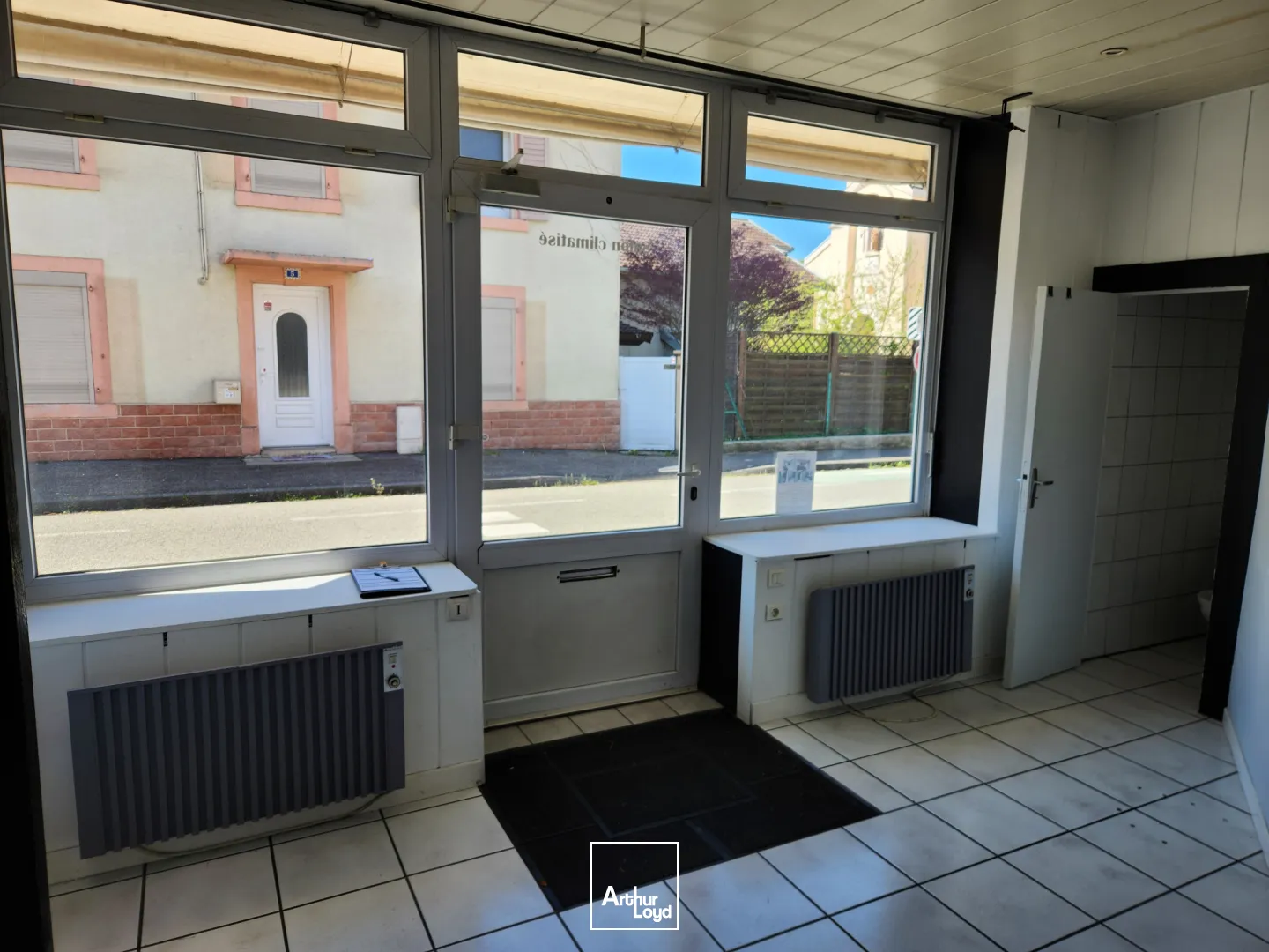 Locaux commerciaux - Location - Fesches le chatel - 25490 - 26-26 - 7765303