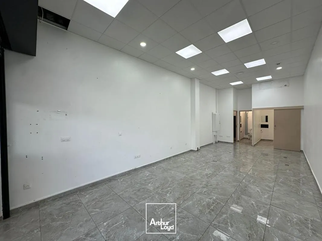 Locaux commerciaux - Location - Cayenne - 97300 - 49-49 - 7765408