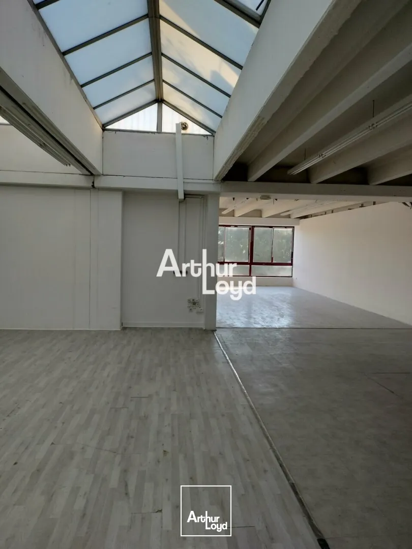 Locaux d'activité & Entrepôts - Location - VILLENEUVE LOUBET - 06270 - 350-350 - 7765426