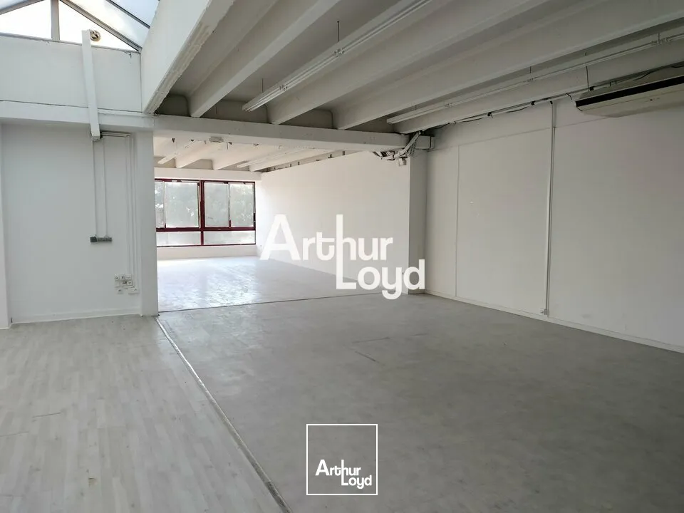 Locaux d'activité & Entrepôts - Location - VILLENEUVE LOUBET - 06270 - 350-350 - 7765427