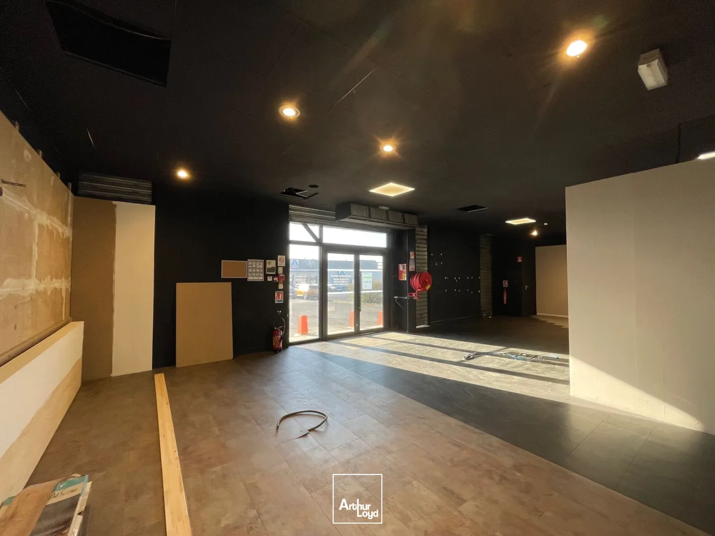 Locaux commerciaux - Location - SOISSONS - 02200 - 395-395 - 7765568