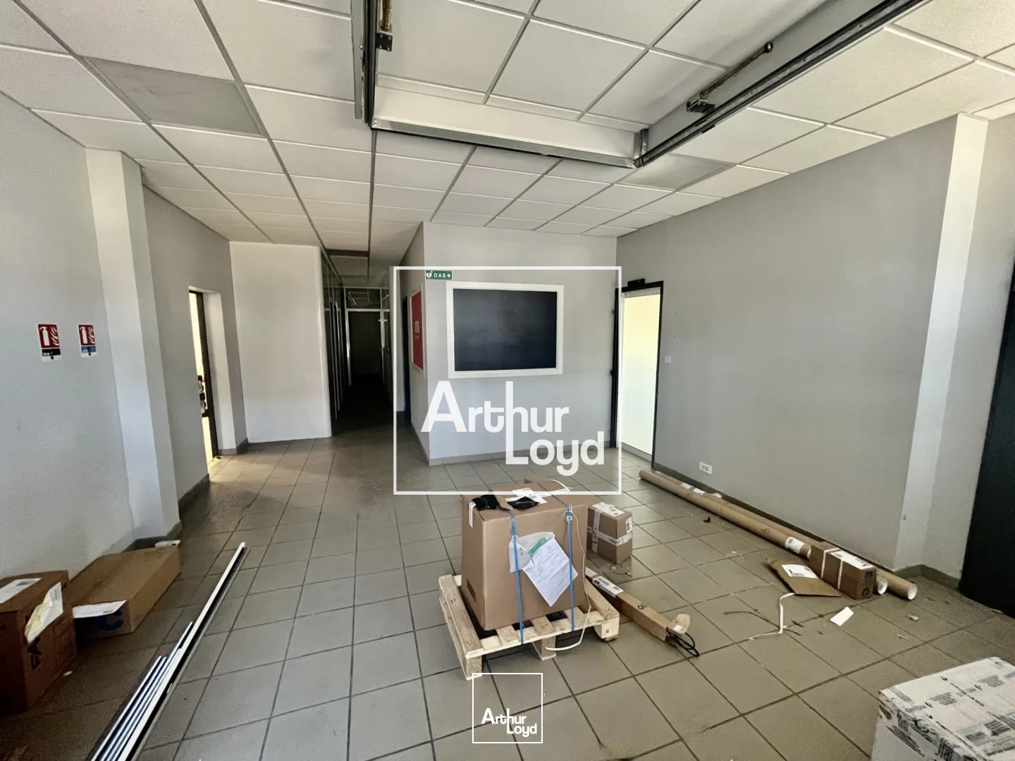 Locaux d'activité & Entrepôts - Location - TOULOUSE - 31200 - 915-915 - 7768147