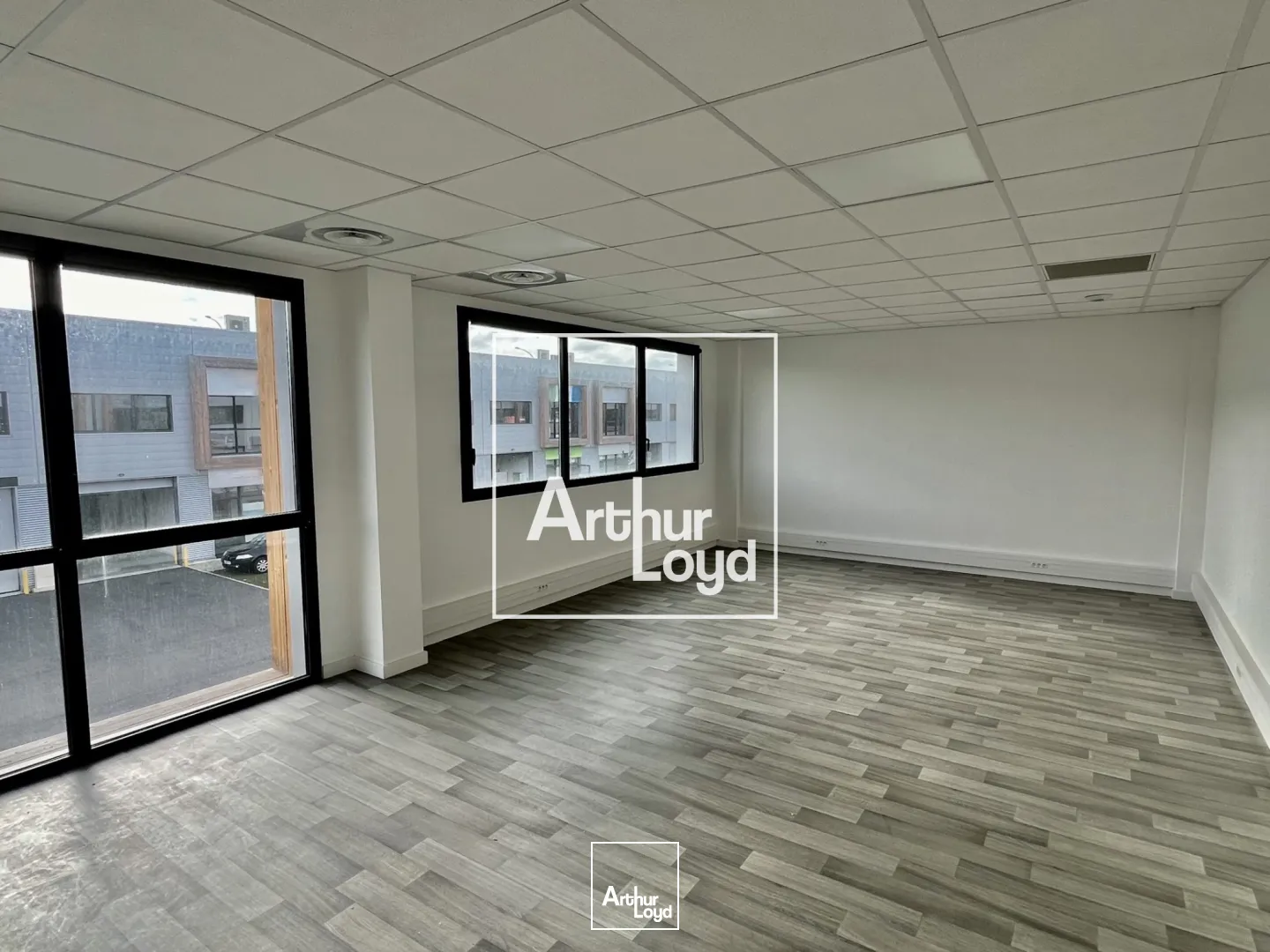 Locaux d'activité & Entrepôts - Location - TOULOUSE - 31100 - 296-888 - 7768217