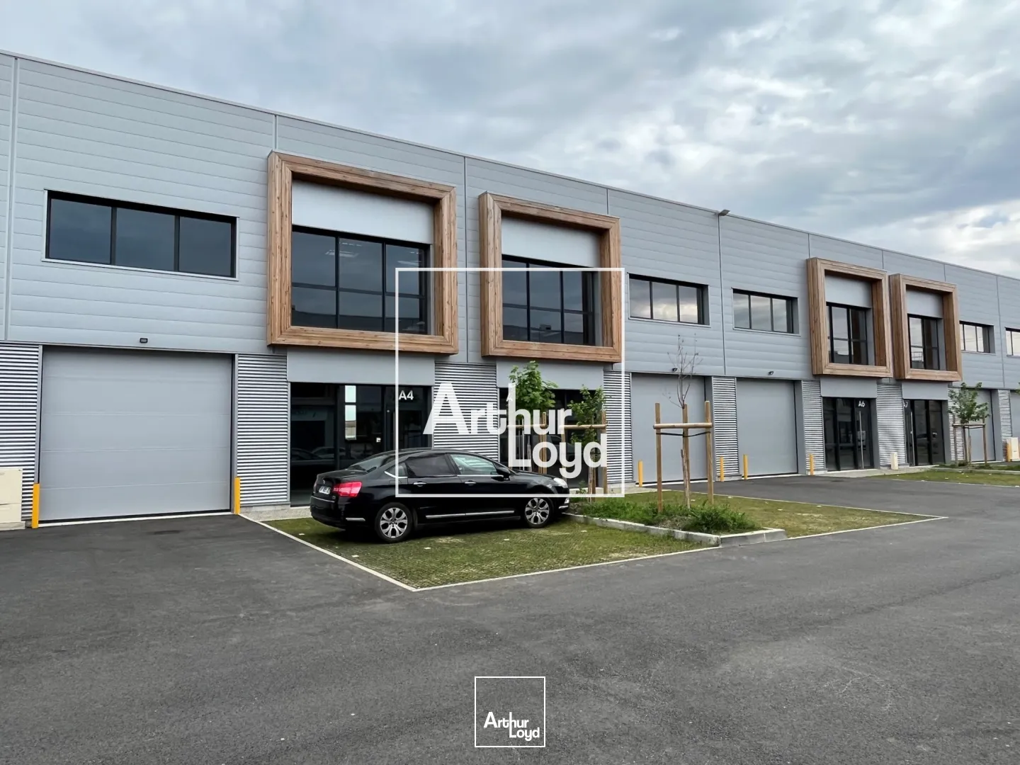 Locaux d'activité & Entrepôts - Location - TOULOUSE - 31100 - 296-888 - 7768212