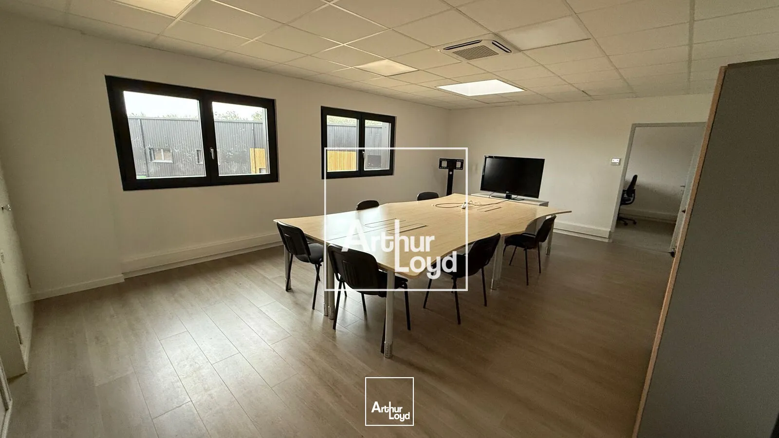 Locaux d'activité & Entrepôts - Location - ROQUES - 31120 - 350-350 - 7769322