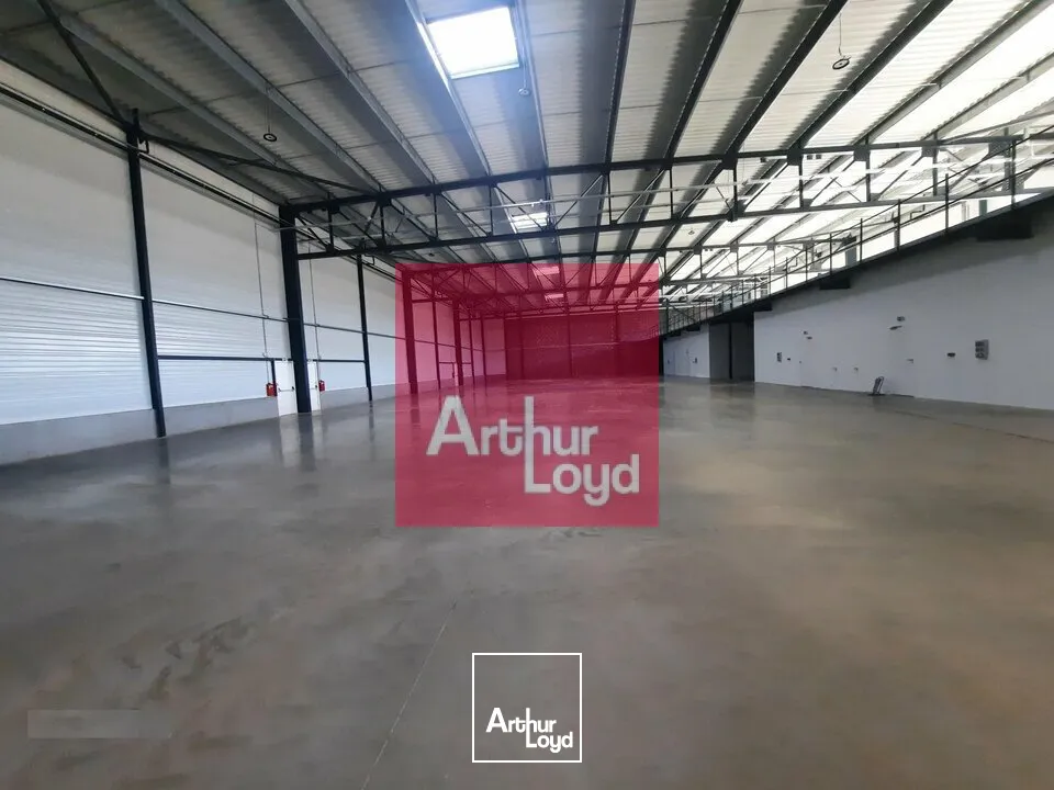 Locaux d'activité & Entrepôts - Location - CLERMONT FERRAND - 63100 - 438-438 - 7769552