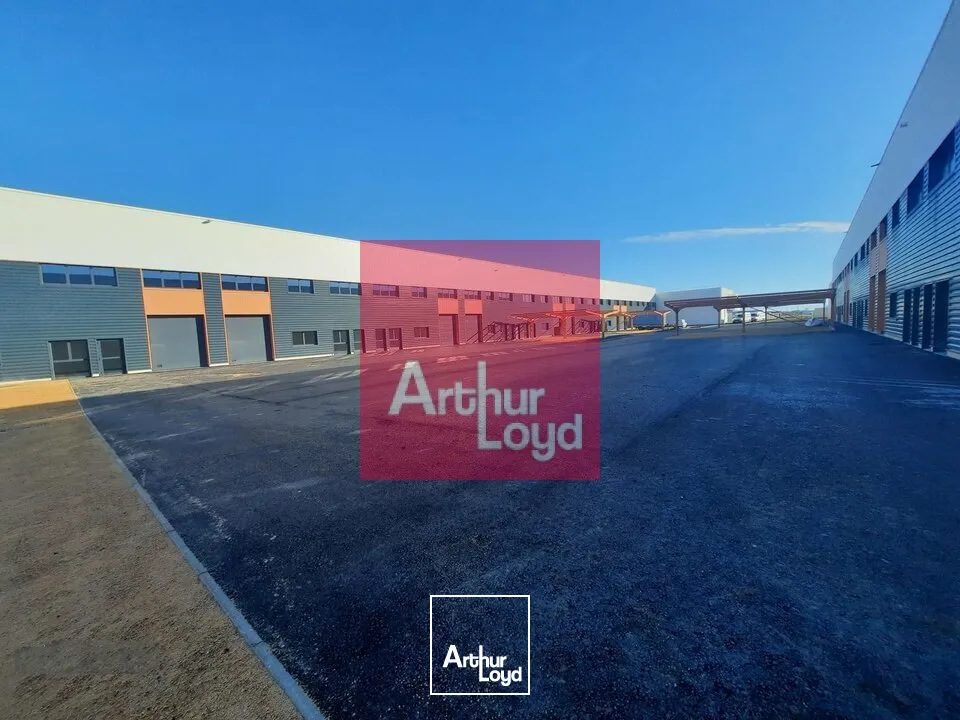 Locaux d'activité & Entrepôts - Location - CLERMONT FERRAND - 63100 - 522-522 - 7769556