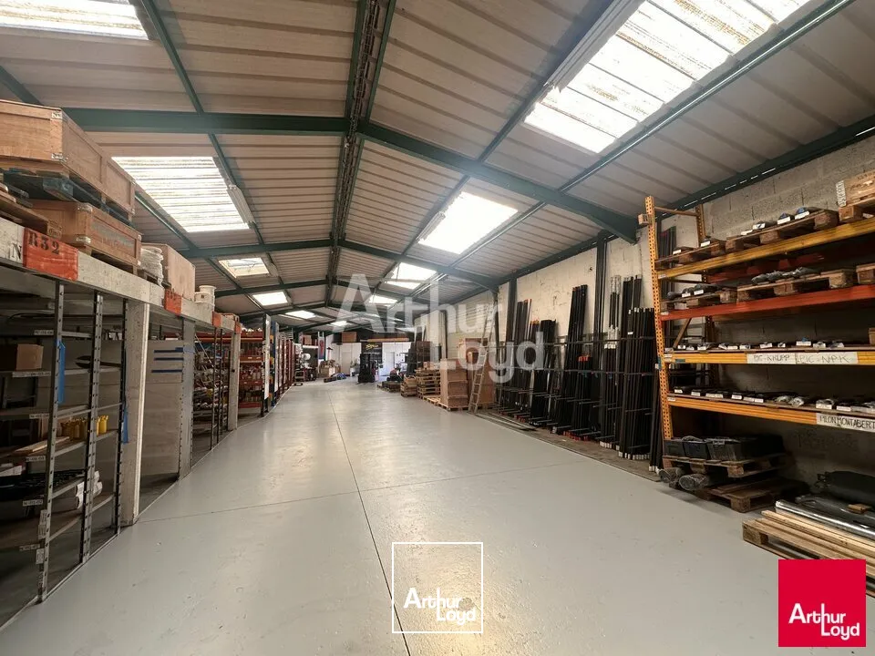 Locaux d'activité & Entrepôts - Vente - BOURGBARRE - 35230 - 1200-1200 - 7769591