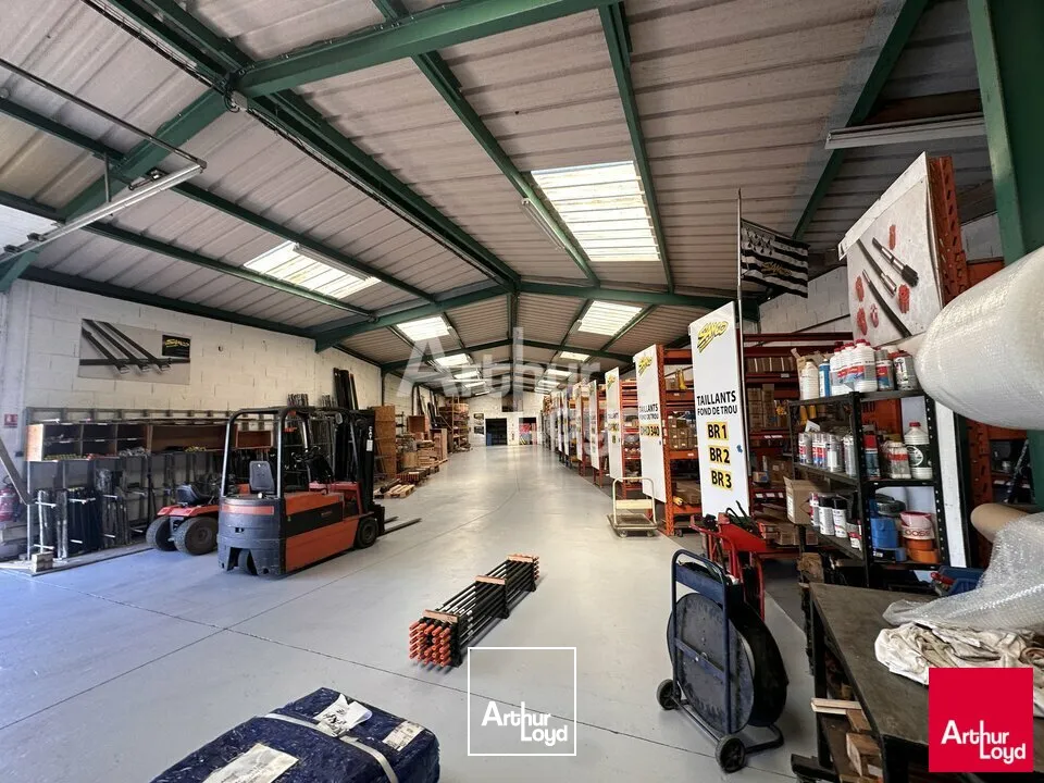 Locaux d'activité & Entrepôts - Vente - BOURGBARRE - 35230 - 1200-1200 - 7769592