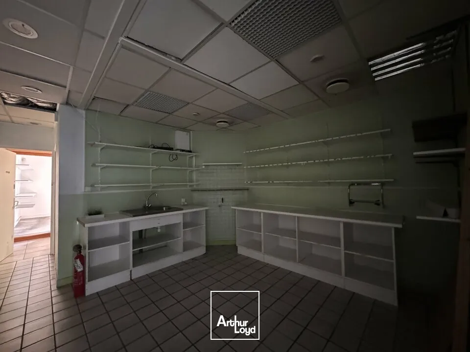Locaux commerciaux - Location - TOURS - 37000 - 73-73 - 7769613