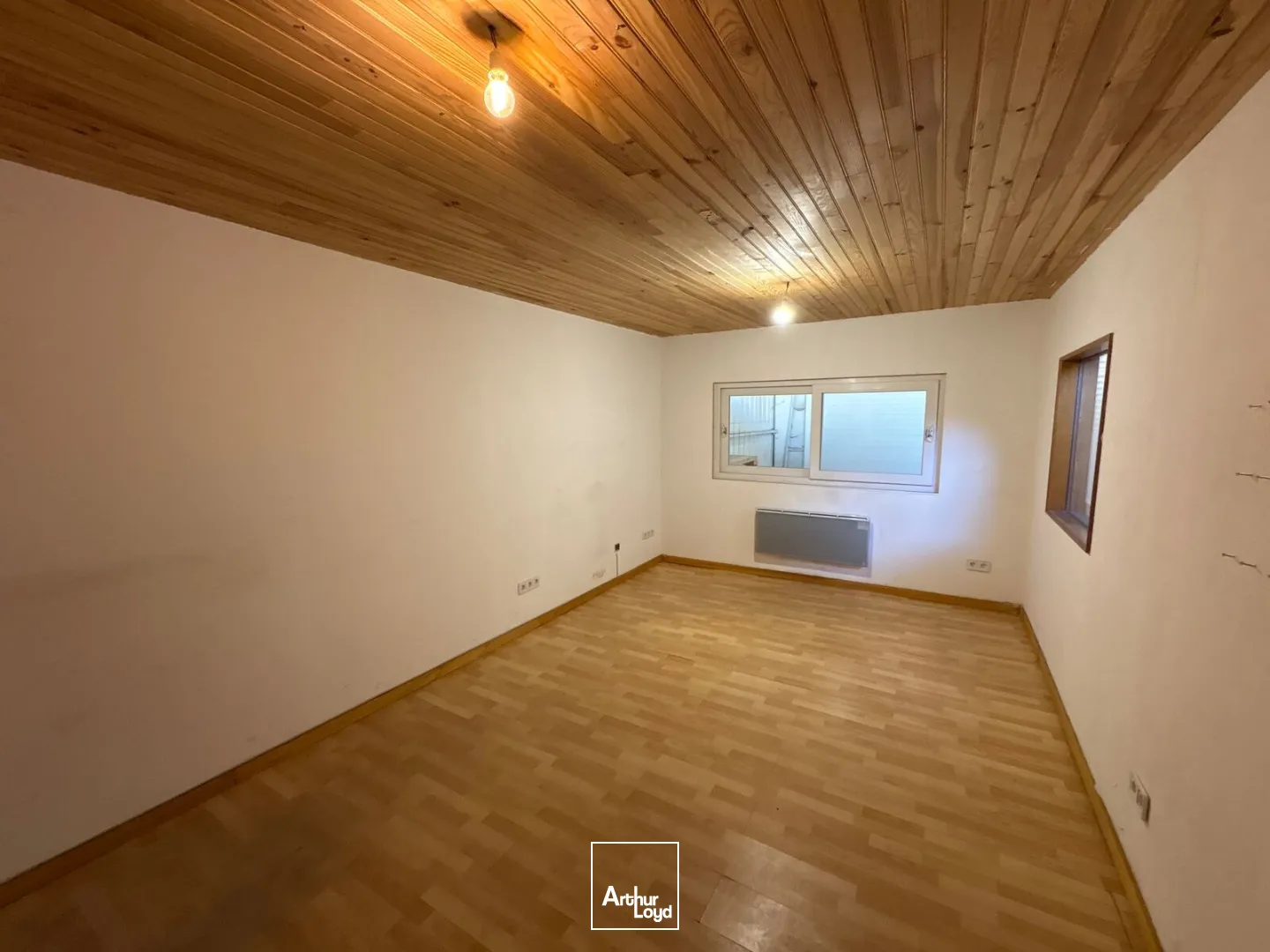 Locaux d'activité & Entrepôts - Location - BREUIL LE SEC - 60840 - 72-182.4 - 7769738