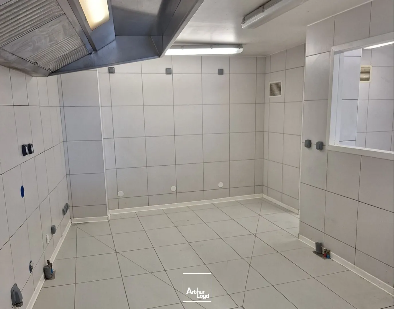 Locaux commerciaux - Location - PERPIGNAN - 66100 - 114-114 - 7769966