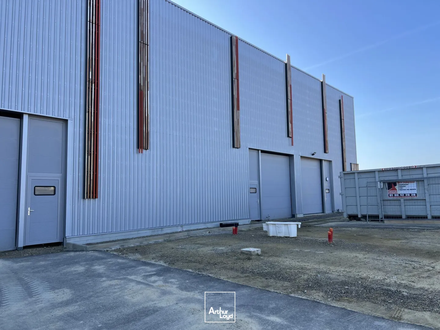 Locaux d'activité & Entrepôts - Vente - LOUVRES - 95380 - 439-1756 - 7770043