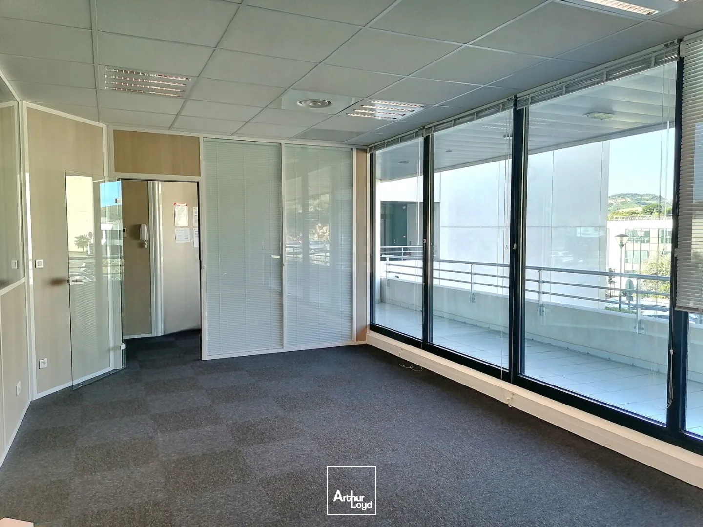 Bureaux - Vente - LA CIOTAT - 13600 - 281-281 - 7770060
