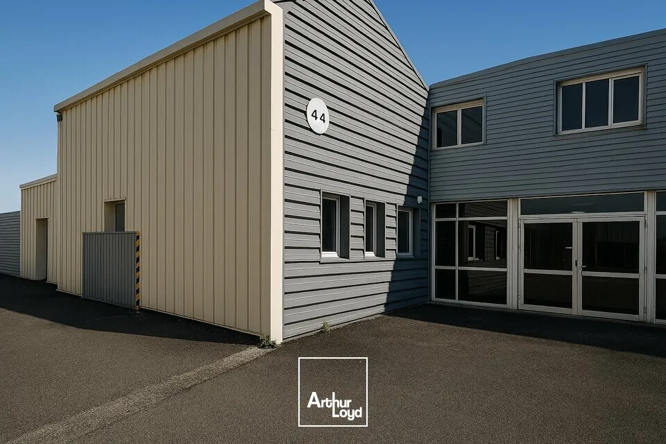 Locaux d'activité & Entrepôts - Location - MIGNE AUXANCES - 86440 - 762-762 - 7770488