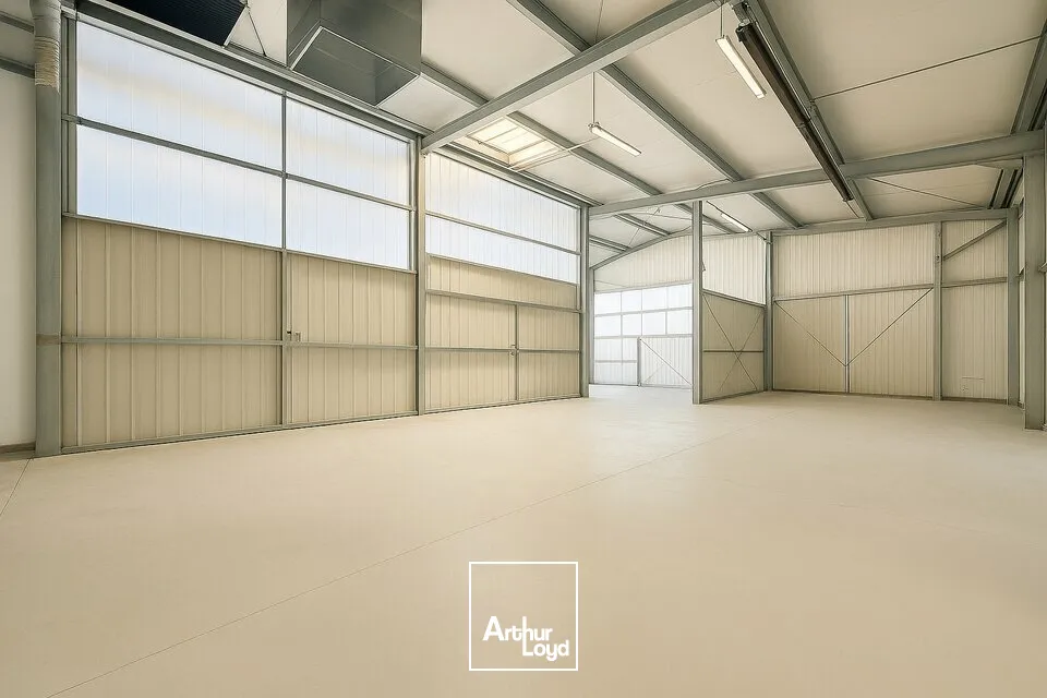 Locaux d'activité & Entrepôts - Location - MIGNE AUXANCES - 86440 - 762-762 - 7770489