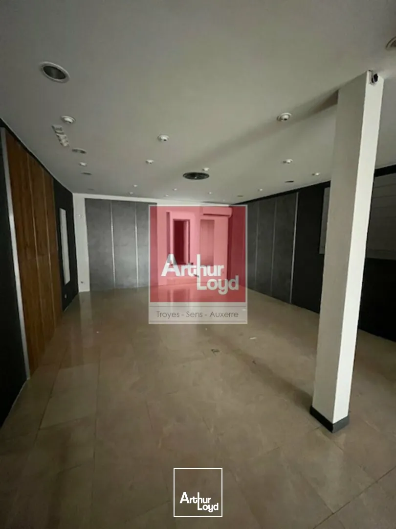 Locaux commerciaux - Location - SENS - 89100 - 100-100 - 7770557