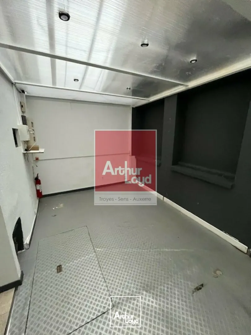 Locaux commerciaux - Location - SENS - 89100 - 100-100 - 7770559