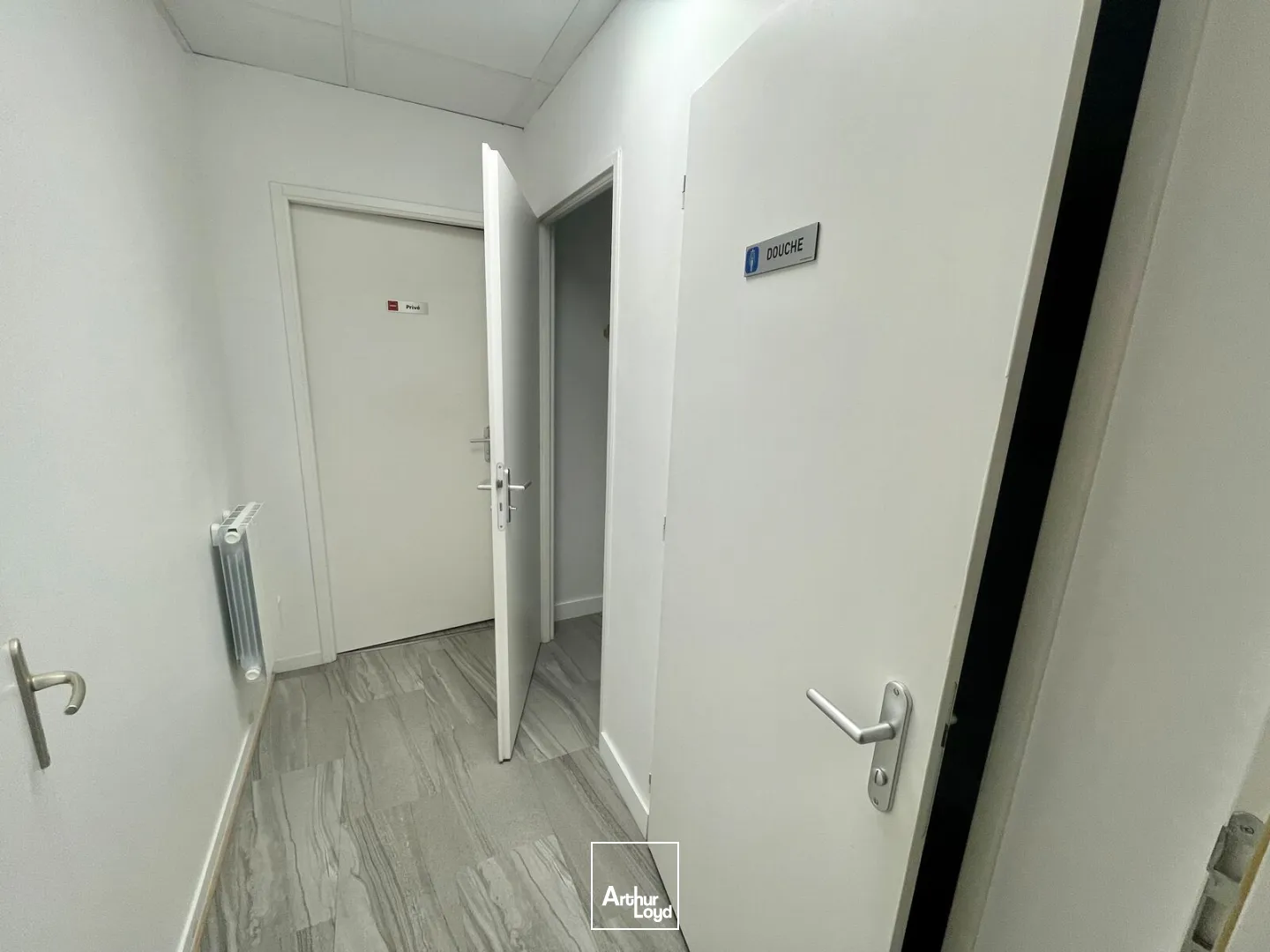 Bureaux - Location - ISNEAUVILLE - 76230 - 93-93 - 7770805