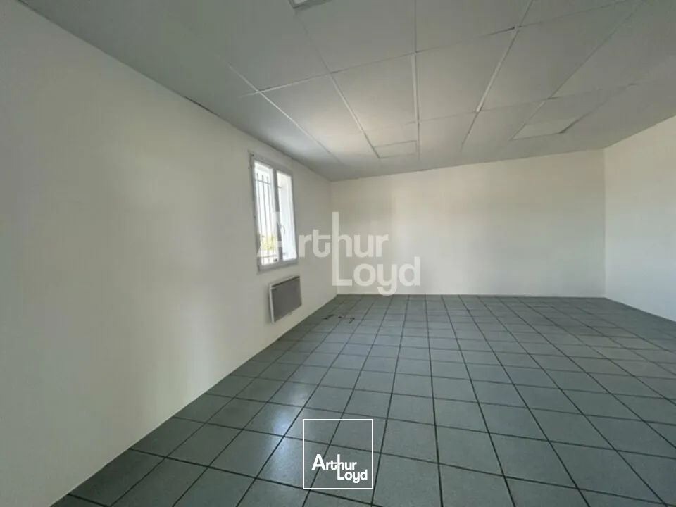 Locaux commerciaux - Vente - GANNAT - 03800 - 710-710 - 7770952