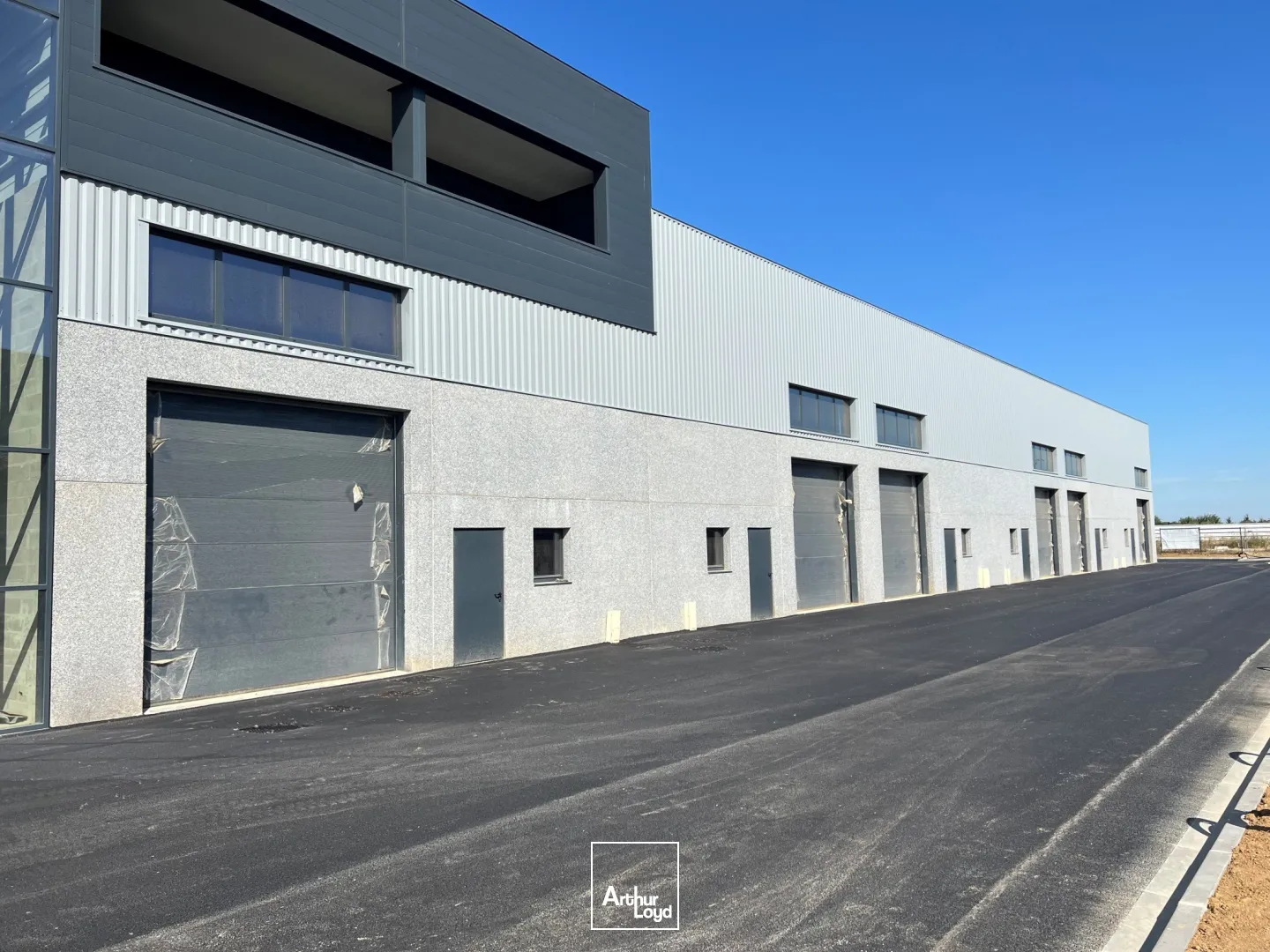 Bureaux - Location - LE MESNIL AMELOT - 77990 - 194-627 - 7771054