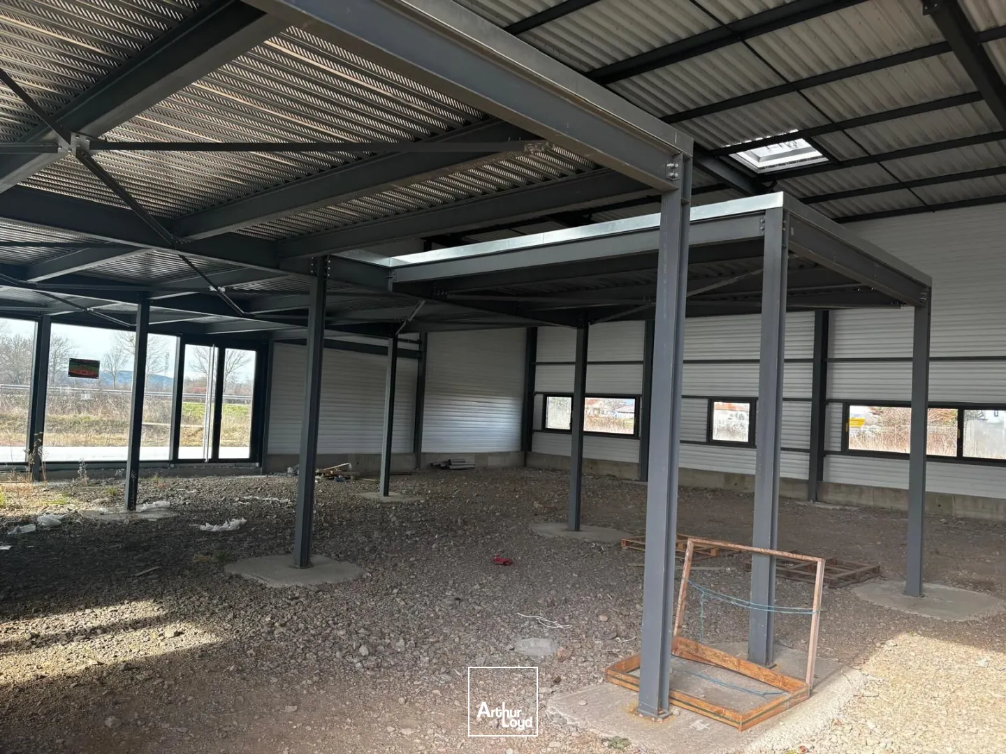 Locaux d'activité & Entrepôts - Vente - MARCLOPT - 42210 - 186-1488 - 7771179